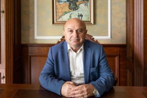господин калоянов