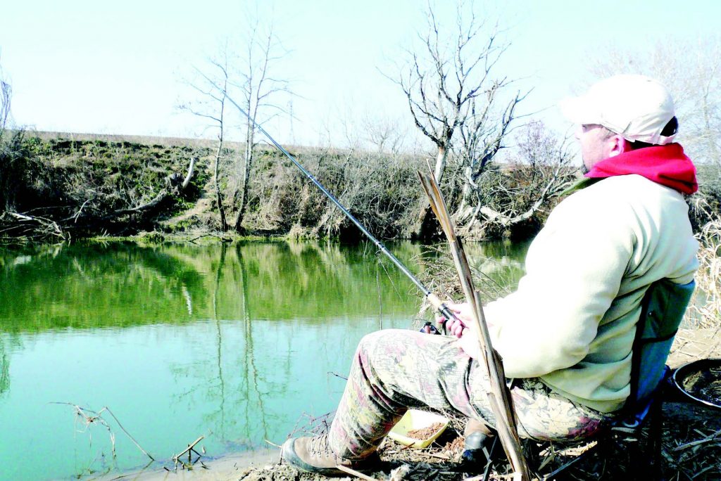 фидерният риболов по реките