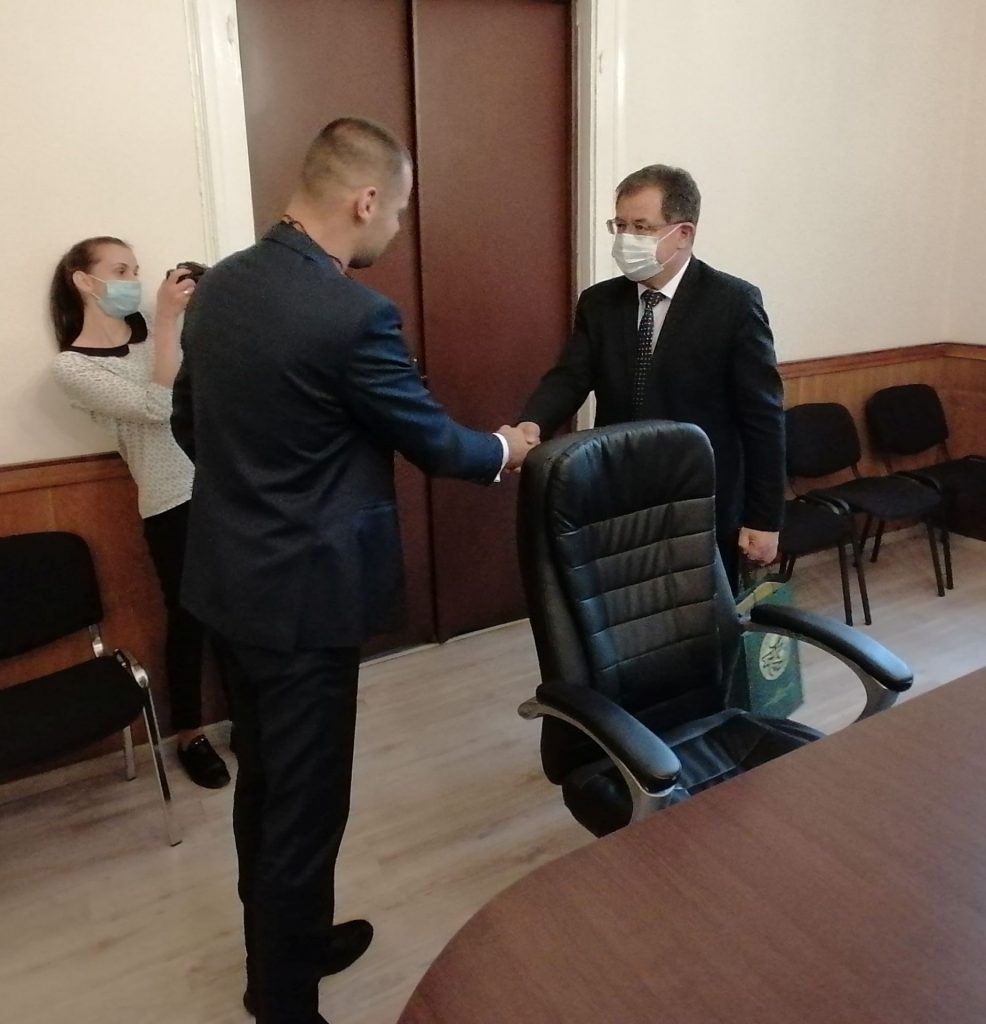 среща бозуков