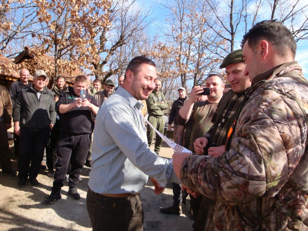 състезание лакавица