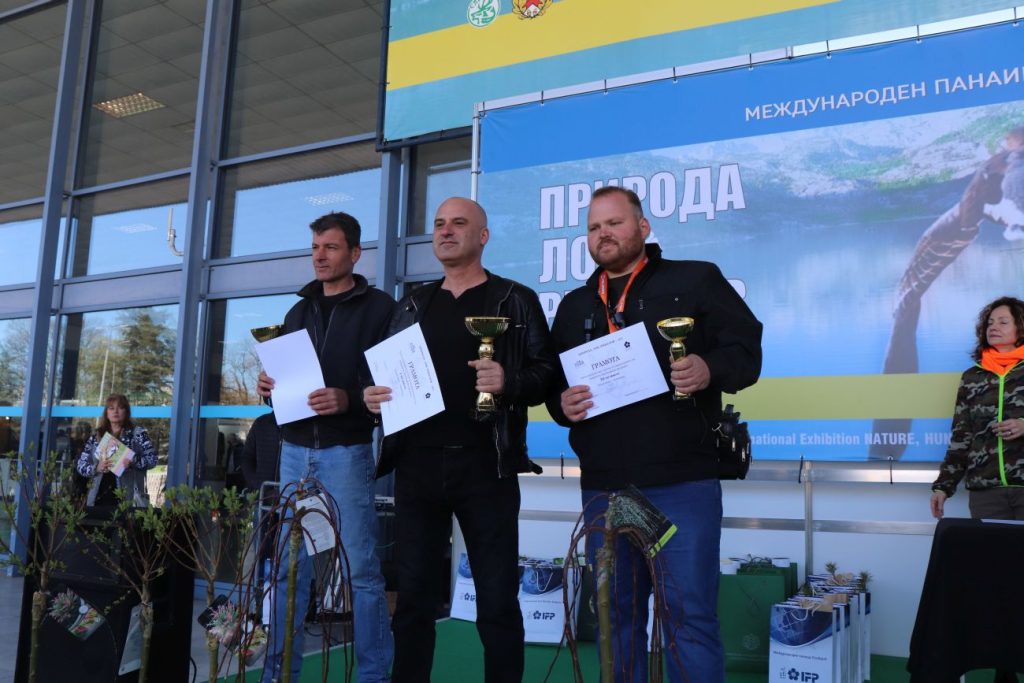 състезание звукови примамки