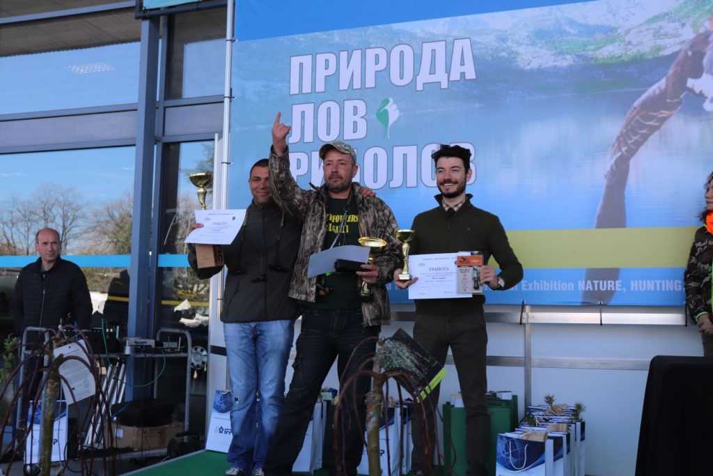 състезание звукови примамки