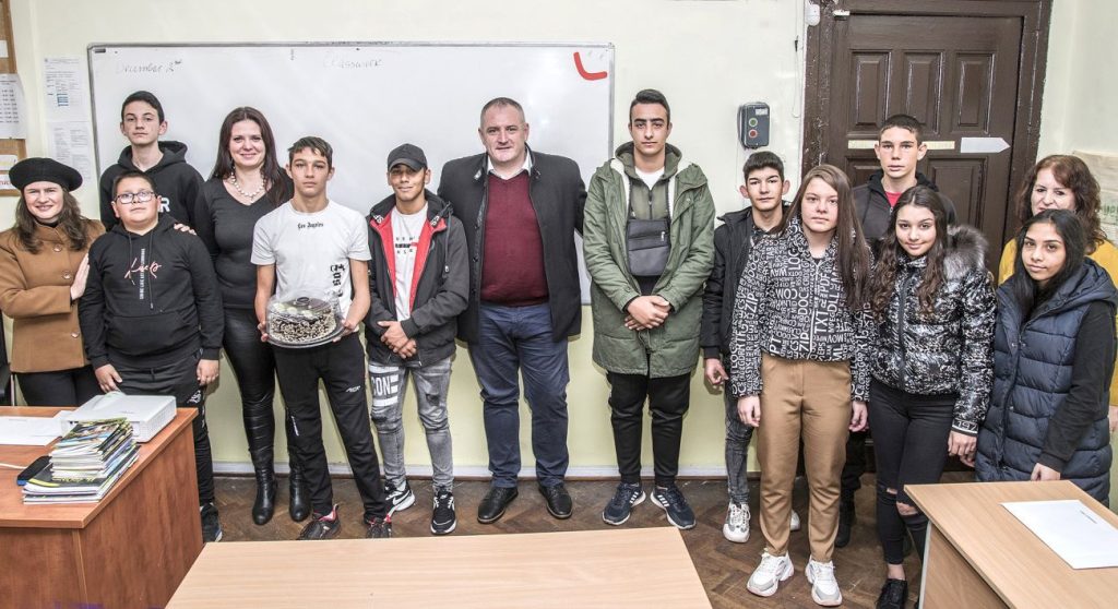 гимназисти нлрс-слрб