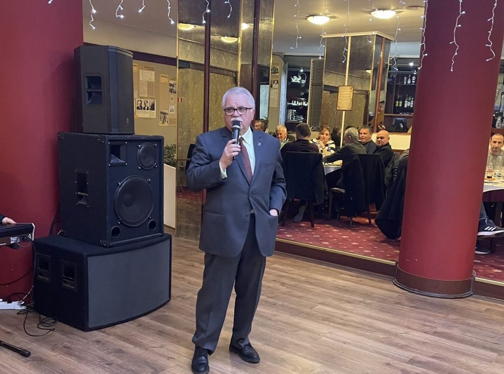 троянските ловци вечеринка