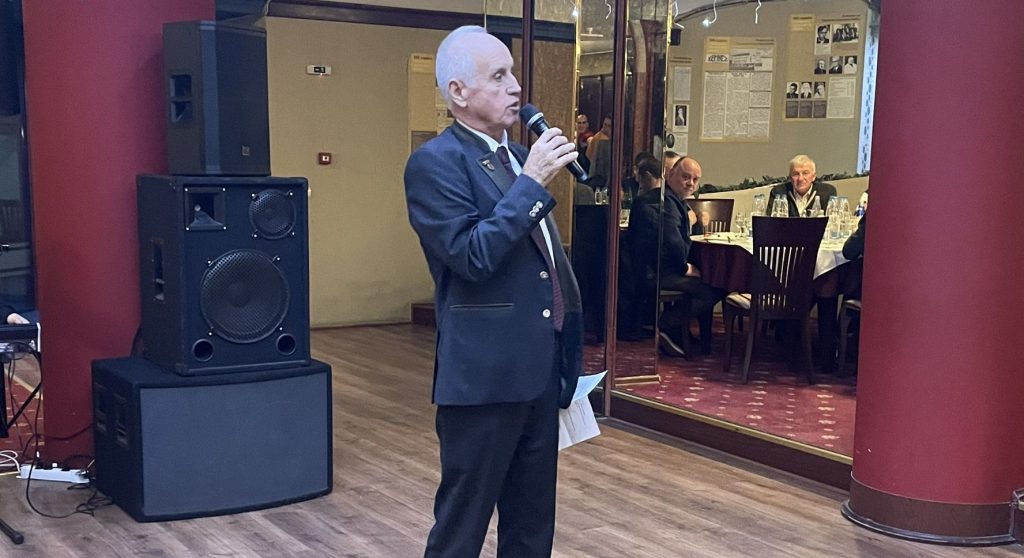 троянските ловци вечеринка