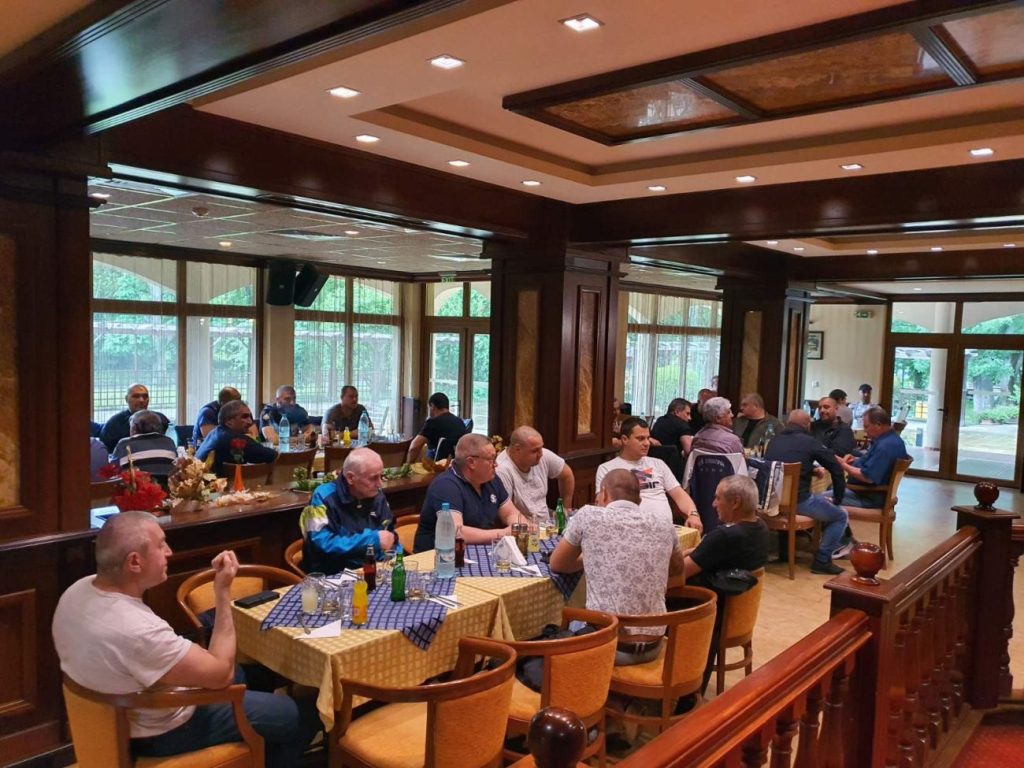 събрание карнобат