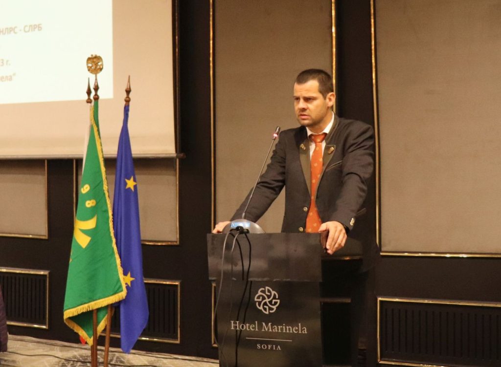 националната програма