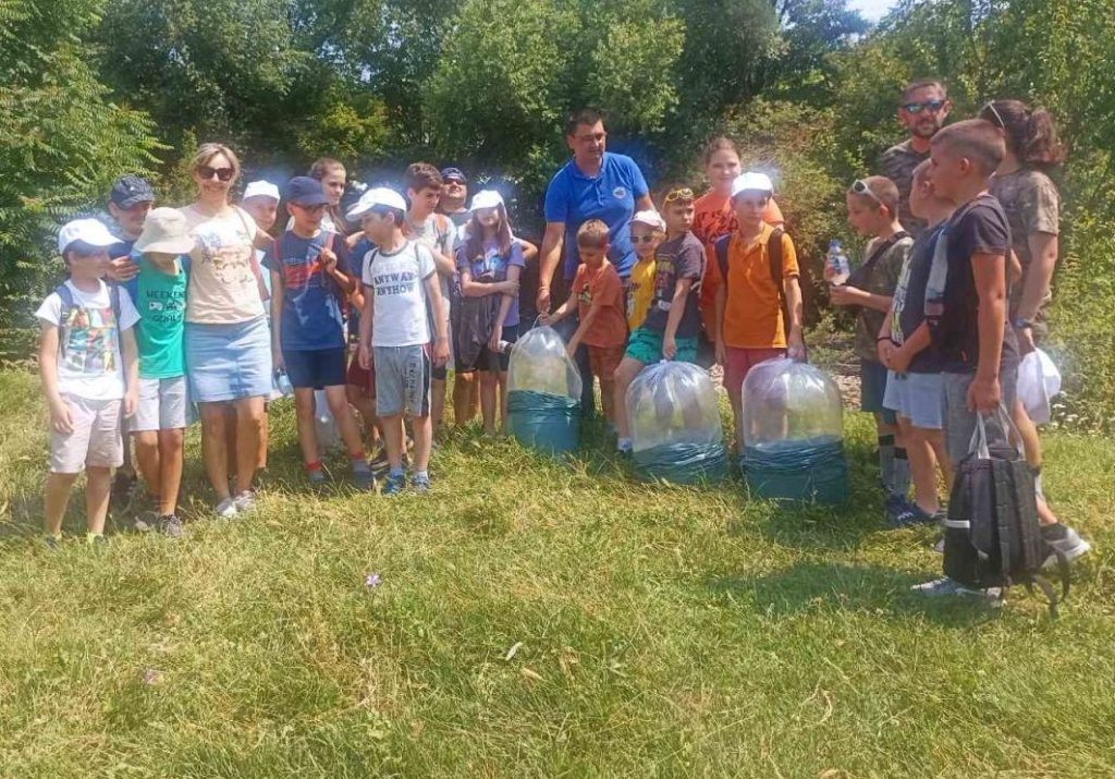 деца зарибяване огоста