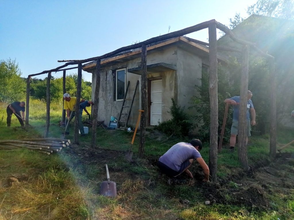 гостилица волиер