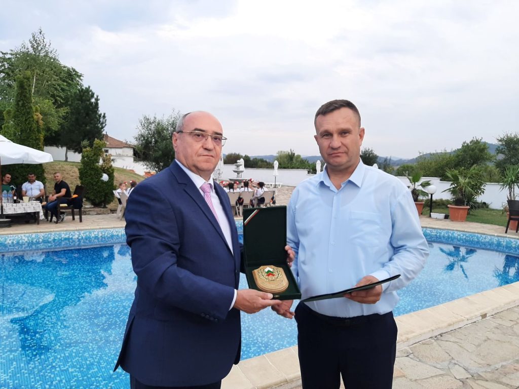 100 години крумовград