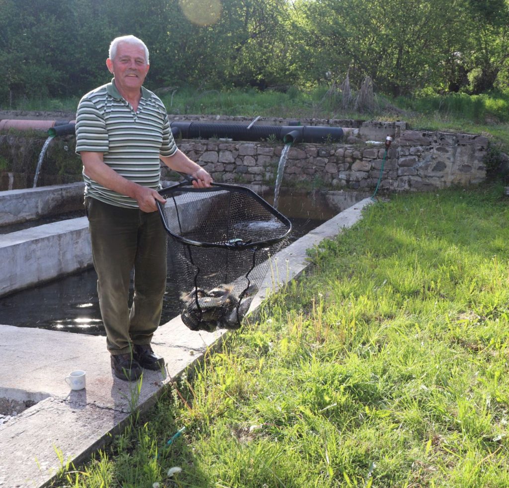 иван джинев пещера