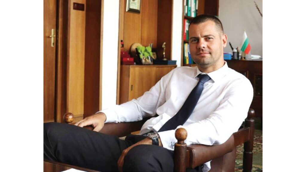 поздравление василев