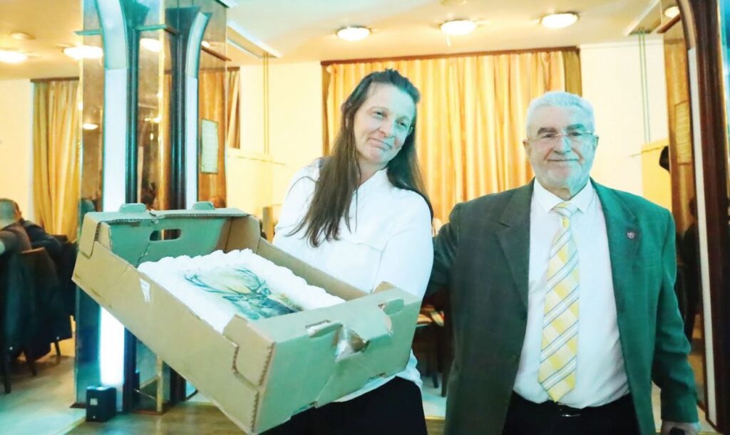 троян вечеринка