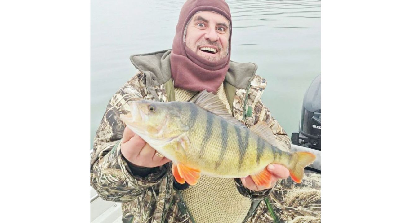 костури искър