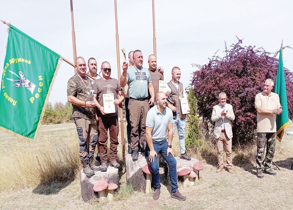 велико търново 142 години